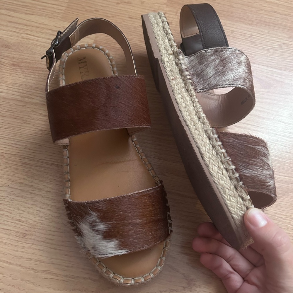 Cowhide Sandal Sz 10 - Picture 2 of 3